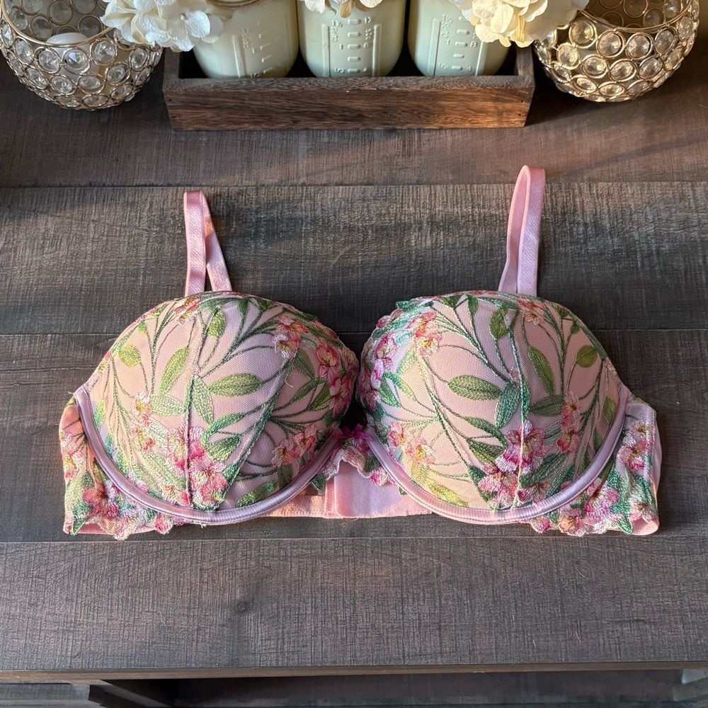 Victoria’s Secret Dream Angels Push-Up Bra 40C